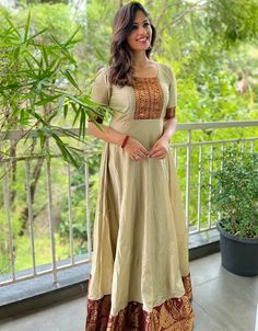 Gowns Traditional, Long Frocks For Girls, Silk Gowns, Umbrella Dress, Gown Designer, Modest Evening Dress, Saree Blouse Neck Designs