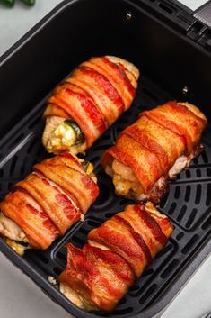 Jalapeno Popper Chicken Air Fryer, Chicken Jalapeno Poppers, Popper Recipes, Jalapeno Chicken Recipes, Air Fry Bacon, Low Cal Diet, Chicken Jalapeno, Chicken Air Fryer, Prosciutto Wrapped Chicken