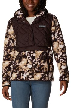 Stay warm on the trail with the Columbia Sweet View Hooded Fleece Long-Sleeve Pullover for Ladies. This women's pullover features a plush sherpa fleece for supersoft warmth, plus Omni-Shield advanced repellency overlay delivers a wind- and water-resistant performance to stand up to the elements. A reinforced kangaroo pocket warms your fingers, while the top-stitched quilting provides a great look. This Columbia hoodie has a snap placket for easy on and off, while a concealed zip-close pouch pock Columbia Hoodie, Bring The Heat, Women Street, Feeling Good, Sherpa Fleece, Hooded Pullover, Good Brands, Women Pullover, Long Sleeve Pullover