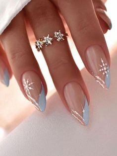 Snowflake Nail Design, Blue Nail, Festival Nails, Xmas Nails, Chic Nails, Cute Acrylic Nails, Holiday Nails