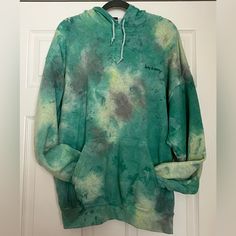 Size Medium Unisex Hoodie - Tie Dye Oversized Green Casual Hoodie, Urban Green Hooded Sweatshirt, Green Hooded Urban Sweatshirt, Green Relaxed Fit Hoodie With Drawstring Hood, Green Fall Hoodie For Loungewear, Green Fall Loungewear Hoodie, Acid Wash Cotton Hoodie, Acid Wash Sporty Hoodie For Spring, Sporty Acid Wash Hoodie With Long Sleeves