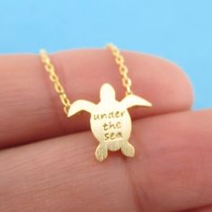 Gold Turtle Necklace, Sea Turtle Necklace, Preppy Jewelry, Turtle Necklace, Inspired Necklace, Jewelry Accessories Ideas, Turtle Pendant