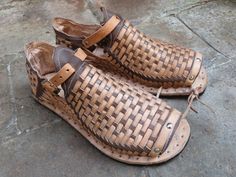 Mens Sandals Fashion, Rodeo Girls, Huaraches Shoes, Leather Sandals Handmade, Blog Page, Sandal Fashion