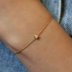 One Diamond Bracelet, Bracelet Ideas Diamond, Solitaire Diamond Bracelet, Delicate Rings Diamond, Simple Bracelets Gold, Engagement Bracelets, Single Diamond Bracelet, Gold Bracelet Wedding, Fine Bracelet