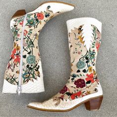 Reposhing This Item I Purchased From @Ejeveryday. Loved It, But Ready To Rotate For Something New. Questions? Leave A Comment Below! Lips White, Boots Y2k, Two Lips, Floral Boots, Vintage Floral Print, Shoes Heels Boots, Vintage Floral, Something New, Cowboy Boots