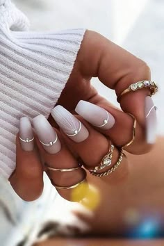 Ongles Beiges, White Tip Nails, Classy Nail Designs, Nails Trends, Creative Nail Designs, Classy Nails, Dope Nails