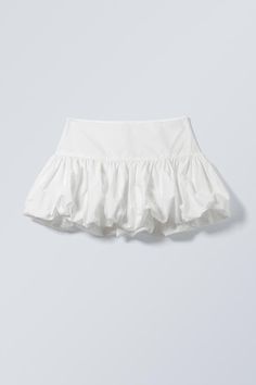 White Bubble Skirt, White Short Skirt Outfit, White Puffy Skirt, Skirt White Background, Mini Skirts Outfits Summer, Mini Skirt White, Balloon Skirt, Summer Bottoms, Puffy Skirt