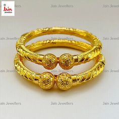 ad eBay - Find many great new & used options and get the best deals for 18 Kt, 22 Kt Real Solid Yellow Gold DUBAI Handmade Bracelet Bangles 17 - 28 Gram at the best online prices at eBay! Free shipping for many products! Traditional Stackable Bangle Cuff Bracelet, Stackable Fusion Style Bangle Bracelets, Fusion Style Ceremonial Bangle Bracelets, Fusion Style Gold Bangle Bracelets, Gold Fusion Bangle Bracelets, Traditional Stackable Bangle Bracelets, Gold Fusion Style Bangle Bracelets, Gold Fusion Bracelets With Round Beads, Traditional Jubilee Bracelet For Festive Occasions