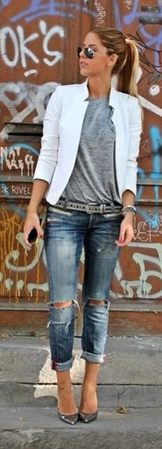 street. cute. Latina Outfit, Casual Chic Outfits, Blazer Casual, Boyfriend Jacket, Winter Heels, Women Blazer, London Outfit, Fall Jeans, Vanilla Girl