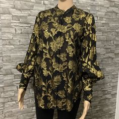 Silk Metallic Jacquard Black And Gold Cuffed Long Sleeve Blouse Skirt Top Xs Blouse Skirt, Gold Blouse, Gold Cuffs, Blouse And Skirt, Skirt Top, Black And Gold, Party Outfit, Sleeve Blouse, Outfit Ideas