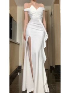 Voguable Summer Solid Color Strapless Elegant Sexy Evening Dress Women's Slim Fit Chiffon High Waist Luxury Sheath Formal Dresses voguable Extravagant Wedding Dresses, Prom Dress Inspo, Classy Gowns, Old Fashion Dresses, Korean Fashion Dress, Women's Evening Dresses, Feminine Outfit, Red Prom Dress, Elegant Outfit