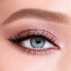 Pink Eyeshadow Look, Maquillage On Fleek, Wedding Eye Makeup, Eyeshadow Pencil, Pink Eye Makeup, Formal Makeup, Eye Makeup Pictures