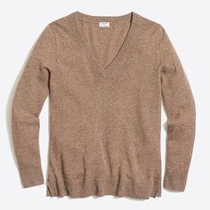 New With Tags J.Crew Mercantile Cotton V-Neck Sweater V Neck 100% Cotton Machine Wash Relaxed Fit # H4686 Fitted Sweater Outfit, Fitted Sweater Outfits, Sweater For Women, Gap Sweater, Fitted Sweater, V Neck Sweater, Colorful Sweaters, Vneck Sweater, Neck Sweater