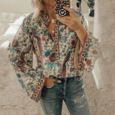 Bohemian Long Sleeve Floral Blouse Boots Flat, Sweet Shirt, Diy Fashion Clothing, Dress Shirts For Women, Printed Sleeves, Floral Blouse, Shirt Online, Sleeve Styles, Floral Tops