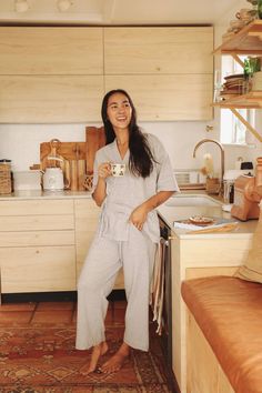 Our favorite Loungewear pieces have been reimagined with luxury and daywear transition in mind. Crafted from a specially formulated lightweight organic cotton fleece, made to mimic the comfort your favorite sweats, but with a chic and flattering Oddbird twist! Breathable and wildly soft, our newest fabrication becomes even more plush each time its laundered, designed to plump up slowly over time for a lifetime of wear! Our Lightweight Organic fleece will keep you warm in winter and cool in summe