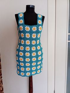 Blue Crochet Sleeveless Dress, Handmade Sleeveless Crochet Summer Dress, Crochet Mini Sundress, Summer Fitted Crochet Lace Patterns, Handmade Sleeveless Crochet Dress For Spring, Cute Hand Knitted Spring Dresses, Cute Handmade Spring Dress, Hand Knitted Cute Spring Dresses, Cute Fitted Sleeveless Crochet Dress