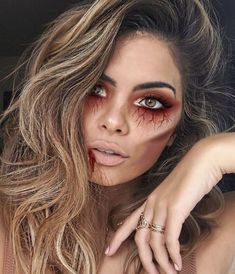 Female Monster Costume, Zombie Vampire Makeup, Zombie Face Makeup Halloween, Pretty Zombie Makeup Halloween, Creepy Vampire Makeup, Cool Halloween Makeup Pretty, Vampire Make Up For Women, Vampire Victim Costume, Vampire Halloween Makeup Pretty