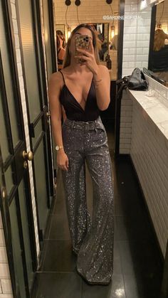 Casual Performance Outfits, Elegantes Party Outfit, Hslot Outfit Ideas, Harry Styles Concert Outfit, New Year’s Eve Outfit, Harry Styles Outfit, Taylor Swift Tour Outfits, Fiesta Outfit