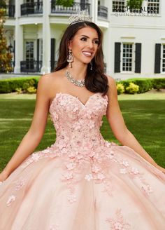 Receive lots of compliments in this 3D floral applique long sweetheart dress with A-line skirt by Rachel Allan RQ3106. Glitter organza quinceanera ball gown with strapless sweetheart neckline, sequin embroidery, 3D flowers, pleated skirt, detachable sleeves, lace-up back closure, and sweep train. 3D Floral Sweetheart Quinceanera Dress by Rachel Allan RQ3106 Rachel Allan Alta Couture Collection: Spring 2023 Style Number: RQ3106 Fabric: Glitter Organza, Sequin Embroidery, 3D Flowers Please note: T Sweetheart Neckline Organza Quinceanera Dress For Prom Season, Organza Quinceanera Dress With Sweetheart Neckline, Organza Quinceanera Dress With Sweetheart Neckline For Debutante Ball, Fitted Organza Quinceanera Dress, Quinceanera Dress With Sweetheart Neckline For Debutante Ball, Organza Ball Gown Quinceanera Dress For Sweet 16, Organza Quinceanera Ball Gown For Sweet 16, Organza Quinceanera Dress With Fitted Bodice For Prom, Organza Ball Gown For Sweet 16 And Prom Season