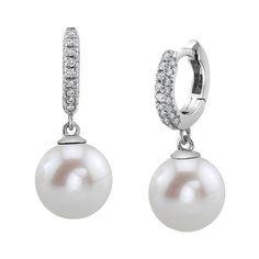 These exquisite huggie earrings feature high-quality White South Sea pearls, handpicked for their incredible luster and overtones. The pearls are mounted on the finest 14K gold with 0.30 carats of dazzling SI clarity diamonds. These earrings come packaged in a beautiful jewelry gift box, perfect for gifting. South Sea Pearls Earrings, Freshwater Pearls Earrings, Sea Pearl, South Seas, South Sea Pearls, Sea Pearls, Huggie Earrings, Pearl Diamond, Huggies Earrings