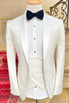 Discover White Three Pieces Jacquard Shawl Lapel Wedding Men Suits by Tailorforall for Men. Choose from elaborate designs and ingenious cuts. Shop now in the official Tailorforall online shop! Lapel Wedding, Tuxedo Wedding, White Tail, Tuxedo For Men, Tuxedos, Wedding Men, Mens Suits, Shawl, Online Shop