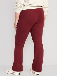 Online exclusive! Elasticized high-rise waist.  Flared leg openings.  Soft-washed jersey, with comfortable stretch.  Easy pull-on style.  #763284 Women's high-rise leggings sit high on waist.  Fitted through hip and thigh.  Flared leg.  Models are ap High Waisted Flares, Flare Leggings, High Rise Leggings, Petite Size, Women's Leggings, Old Navy, Layering, High Rise, High Waisted