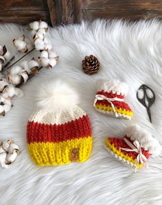 "-Adorable, 0-3 MONTH, Luxury Peruvian Wool, baby set!! Includes the Padraig style booties AND the matching big faux fur pompom knit beanie! Great for a new baby or shower gift, gender/pregnancy reveal, or newborn photos! **Available in 0-3 MONTH size: Hat measures: Approx. 12-14\" circumference, 6\" hat height (not including the pom) Booties/Shoes measure: 3.75\" lengthwise sole, 3\" height -READY TO SHIP IN 1-2 BUSINESS DAYS! -Booties feature fur trim, cotton wrap/tie laces, and soft faux leat Winter White Booties For Playtime, White Winter Booties For Playtime, Cute White Winter Booties, White Winter Booties As A Gift, White Booties As Winter Gift, White Winter Booties As Gift, Warm White Winter Booties, Cute Hand Knitted Winter Booties, Cute Handmade Winter Booties