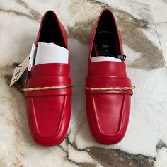 Nwt Zara Red Leather Loafers Size 5 Red Slip-on Flats With Flat Heel, Casual Red Loafers For Spring, Casual Red Spring Loafers, Elegant Red Low Heel Flats, Red Round Toe Flats For Fall, Red Flat Loafers For Spring, Red Flats For Fall, Elegant Red Flats For Fall, Elegant Red Almond Toe Flats