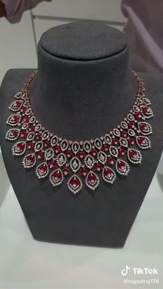 Ruby Necklace Designs, Luxury Jets, Ruby Jewellery, Temple Jewelry Necklace, Real Diamond Necklace, Bridal Necklace Designs, Creative Necklace