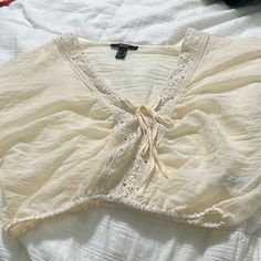 Never Worn Top With Puffy Sleeves, Cream Crop Top, Puffy Sleeves, Forever 21 Tops, Forever 21, Long Sleeve Tees, Crop Top, Tops & Tees, Womens Tops