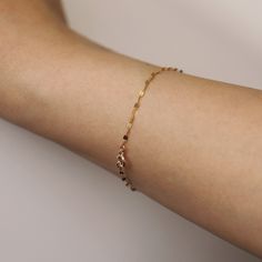 "14K Gold Glitter Chain Bracelet, 14K Single Glitter Chain Bracelet, Flat Link Chain Gold Bracelet, 14K Solid Gold Chain Bracelet ≫ Product Details ◈ Handmade / Handcrafted Fine Jewelry ◈ Chain Width: Approx. 2mm ◈ Metal: Solid 14K Gold ◈ Gold Color: White gold, Rose gold, Yellow gold ◈ Chain Length: 6\" ~ 7.5\" Bracelet Weight: 0.38g (Standard Size: 6 Inches) ≫ Please read our FAQ below for more detail." Dainty Gold Bracelets With Diamond Cut, Everyday Diamond Cut Chain Bracelet, 14k Gold Filled Rose Gold Jubilee Chain Bracelet, Delicate Gold Diamond Cut Bracelets, 14k Gold Bracelets With Adjustable Chain For Party, Party Chain Bracelet In 14k Gold, 14k Gold Chain Bracelet For Party, 14k Gold Jubilee Bracelet For Party, Party 14k Gold Chain Bracelets