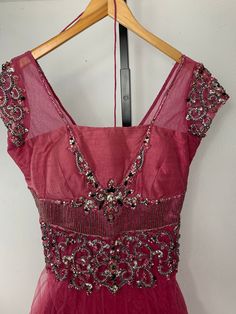 Womens Indian Dress Size XL (42) Color: shades of pink and black Amazing details! bag 7b JN Indian Dress, Shades Of Pink, Pink And Black, Color Shades, Indian Dresses, Tank Top Fashion, Camisole Top, Shades, Tank Tops