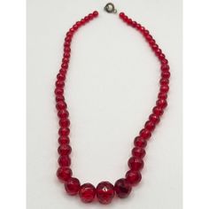 Vintage faceted red glass crystal beaded necklace. Vintage glass beaded necklace. Red faceted glass crystal beads. Graduating size. Vintage necklace. JH43GH. Crystal Beaded Necklace, Crystal Bead Necklace, Necklace Red, Crystal Chain, Necklace Vintage, Glass Bead Necklace, Faceted Glass, Beaded Necklaces, Glass Crystal