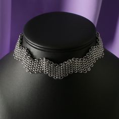 ► Un collier / choker fait main en acier inoxydable 304L. ► Sur les photos, je porte ce collier avec la longueur de 33-36 cm, mon tour de cou est de 32 cm. Toutes mes créations sont fabriquées sur commande, et envoyées sous 2 jours ouvrés. Un mot sur l'acier inoxydable: L'acier inoxydable est un matériau ayant une forte résistance à la corrosion. C'est un acier très solide, qualitatif, durable et également hypoallergénique. L'acier inoxydable que j'utilise le plus souvent dans mes créations, fermoirs compris, est l'acier inoxydable 304L. Nettoyage du bijou: avec de l'eau et du savon. Si vous avez des questions, n'hésitez pas à m'envoyer un message ! Lucie Martin Gothic Instagram, Chainmail Jewelry, Gothic Punk, Choker Collar, Etsy Art, Real Beauty, Collar Jewelry, Stainless Steel Jewelry, Jewelry Necklace