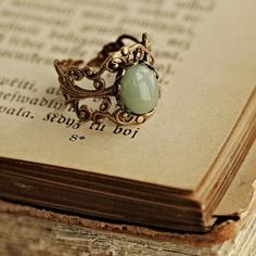 Aventurine Filigree Ring in Brass or Silver Beautiful Steampunk Rings, Luxury Vintage Silver Crystal Ring, Aventurine Ring, Dope Jewelry, Funky Jewelry, Filigree Ring, Pretty Rings, Fantasy Jewelry, Dream Jewelry