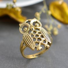 Gold Brass Cut Out Owl Ring, Bird Ring, Boho Ring, Brass Ring, Religious Ring, Handmade Jewelry ♥DETAILS♥ *Materials: Brass *Size: All sizes are available. ❥ Add this beautiful one little thing of galactic shine to make you feel unique and to transform your lives. Perfect for any kind of outfit and every occasion. ❥ Customers satisfaction is our biggest priority, please contact us with any questions/queries for future or existing orders, and we will do our best to make sure you are happy with yo Thunder Bird, Bird Ring, Owl Ring, Bird Rings, Jewelry Details, Owl Jewelry, Funky Jewelry, Boho Ring, Brass Ring