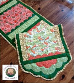 Irish Chain Table Runner Patterns, Irish Chain Table Runner, Scalloped Table, St Patrick’s Day Quilted Table Runner, Christmas Table Decorations, Christmas Table, Quilt Ideas, Fabric Crafts, My Website