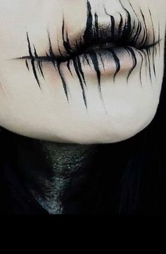 Grunge Homecoming Makeup, Real Goth Makeup, Necromancer Makeup, Halloween Demon Makeup, Clown Goth Makeup, Demonic Makeup, Black And White Clown Makeup, Makeup Horor, Haunt Makeup