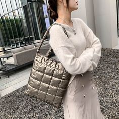 Brand Name: CCRXRQShape: Casual ToteMain Material: NylonOrigin: CN(Origin)Place Of Origin: ZHE JIANG ProvinceStyle: FashionInterior: Interior Slot PocketInterior: Cell Phone PocketOccasion: VersatileClosure Type: HaspGender: WOMENExterior: Silt PocketLining Material: PolyesterModel Number: 321100601Hardness: SOFTPattern Type: SolidSuitable For: Travel, Shopping and PartySupport: Wholesale and Drop Shipping Beige Tote, Ladies Handbags, Blue Tote, Travel Shopping, Crossbody Bags For Women, Lightweight Bag, Black Tote, Quilted Bag, Brand Designer