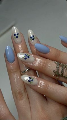 Berry Blue Nails, Border Nail Designs, Gel Nails With Eyeshadow, French Tip And Design Nails, Almond Nails Designs Easy, Boycott Boring Nails Bre Sheppard, Cozy Nails Aesthetic, Almond Nails Easy Designs, Europe Nails Aesthetic