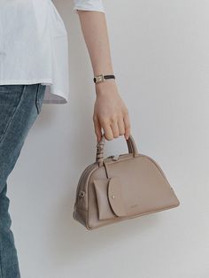 Composition : Artificial LeatherColor : BeigeCountry of Origin : Republic of Korea Womens Tote Bags, Tote Bag