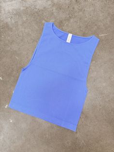 Go the distance in our Run Away Crop Top! Made from high-quality seamless ribbed fabric, this sleeveless crew neck crop top is perfect for any workout or casual day out. Blue Iris, Go The Distance, Neck Crop Top, Dog Hair, Ribbed Fabric, Crop Top, Blue Color, Crew Neck, Crop Tops