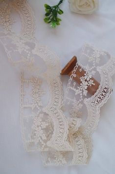 Floral Wedding Lace Fabric Embroidery Bridal Lace Scallop Alter Accessories Vintage Luxury Style Wide Laceitem code: wscx016m ＝＝＝＝＝＝ＭＡＴＥＲＩＡＬ＝＝＝＝＝＝cotton + mesh＝＝＝＝＝ＭＥＳＵＲＥＭＥＮＴ＝＝＝＝＝7cm, 2.8 inches in width＝＝＝＝＝＝＝ＣＯＬＯＲ＝＝＝＝＝＝＝＝ivory, cream ＝＝＝＝＝＝ＱＵＡＮＴＩＴＹ＝＝＝＝＝＝This listing is for 5 yard＝＝＝＝＝＝ＦＥＡＴＵＲＥＳ＝＝＝＝＝＝* Vivid 3D design, romantic and elegant.* Soft and comfortable handfeel.* Ideal for Dress, headbware, female underware brim,handbag accessory, hat. pillow,curtain,dolls outfits , home decor etc.Ｃｌｉｃ Cream Embroidered Fitted Lace, Fitted Embroidered Cream Lace, Fitted Cream Embroidered Lace, Spring Cream Lace With Patchwork, Cream Fitted Delicate Lace, Delicate Fitted Cream Lace, Fitted Delicate Cream Lace, Cream Lace With Lace Trim For Spring, Vintage Beige Scalloped Lace