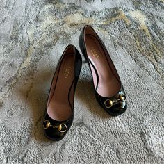 Authentic Gucci Jolene Square Toe Black Patent Leather Pumps Styled With 3.5” Heels This Iconic Antique Gold Horsebit Details On Uppers Great Condition Slight Wear On Soles A Dot Spot On Back Retail $825 Black Patent Leather Pumps, Gucci Horsebit, Patent Leather Pumps, Gucci Black, Gucci Shoes, Black Patent Leather, Leather Pumps, Antique Gold, Patent Leather