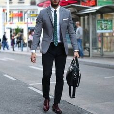 Mens Cocktail Attire, Mens Fashion Rugged Simple, Interview Suits, Cocktail Attire Men, Mens Summer Outfits, Mens Fashion Business, Mens Fashion Rugged, Mens Fashion Inspiration, Fashion Suits For Men