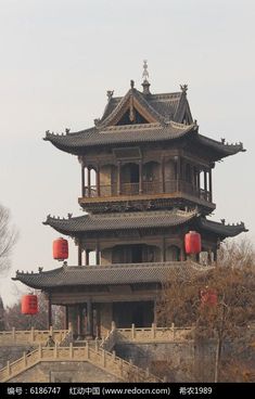 精美的三层亭台建筑图片 Chinese House Design, Chinese Buildings, Chinese Palace, Chinese House, China Architecture, Building Photography, Cathedral Architecture