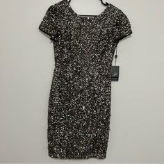 Nwt Adrianna Papell Beaded Short Sleeve Dress 6 Sequin New With Tags 17" Pit To Pit, 36" Length Adrianna Papell Dresses, Walker Boots, Size 6 Dress, Short Sleeve Dress, Adrianna Papell, Fit N Flare Dress, Fit & Flare, Trending Accessories, Flare Dress