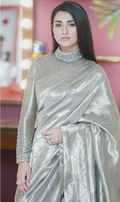 Beautiful silver saree Nikkah Dress, Blouse Back Neck Designs, Designer Saree Blouse Patterns, Saree Blouse Designs Latest, Pakistani Bridal Dresses, Designer Party Wear Dresses, Saree Trends