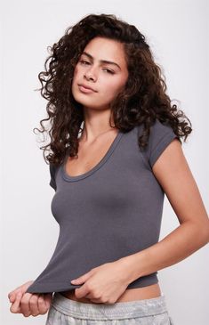 The Seamless Scoop Top from PS Basics by Pacsun offers a comfortable and flattering fit for your everyday style. This top has short sleeves, a scoop neckline, and a fitted design.Solid color topSeamless fabricGood stretchShort sleevesScoop necklineFitted67% rayon, 25% nylon, 8% spandexHand washModel is wearing a size XS PS Basics by Pacsun Womens Seamless Scoop Top - Gray size Medium Seamless Scoop Neck T-shirt For Summer, Seamless Scoop Neck T-shirt For Spring, Scoop Neck Seamless T-shirt For Spring, Seamless Tops With Scoop Back, Basic Seamless Tops With Scoop Back, Casual Seamless Top With Scoop Back, Casual Seamless Tops With Scoop Back, Casual Seamless Scoop Back Tops, Stretch Seamless Short Sleeve Scoop Neck Top