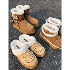 Brown Kitty Fuzzy Snow Boots KI661 Stay warm and cute this winter with our Authentic Brown Kitty Fuzzy Snow Boots. Made with high quality materials, these boots will keep your feet cozy and stylish. Pre-order now to secure your pair! Low Uggs, Brown Kitty, Medium Boots, Yarn Projects Crochet, Fluffy Boots, Fuzzy Boots, Winter Shoes For Women, Mid Boots, Fur Slippers